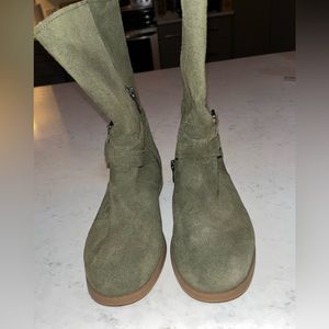 KOOLABURRA by UGG Green Boots, Size USA 5